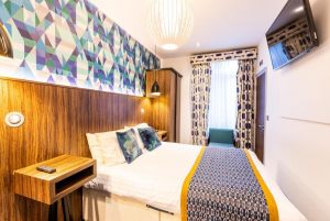Cairn Hotel