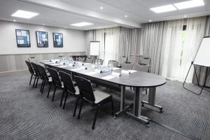 Edinburgh Airport Double Tree By Hilton